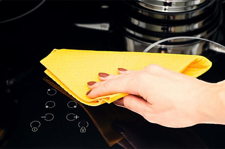 Cách vệ sinh bếp từ đơn giản