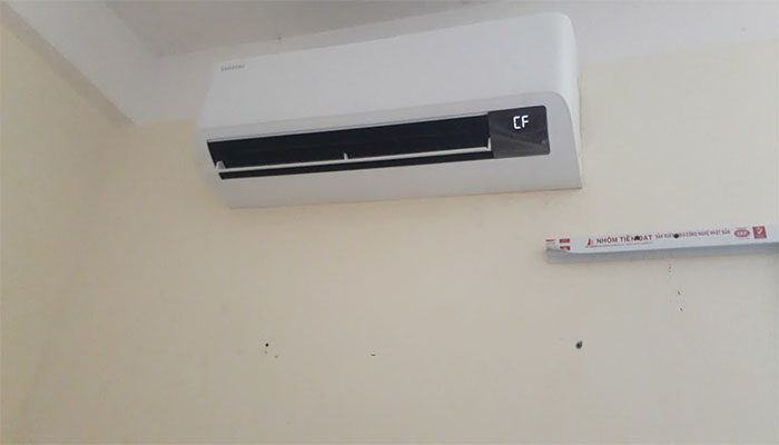 nguyen nhan va cach khac phuc dieu hoa samsung bao loi cf jpg