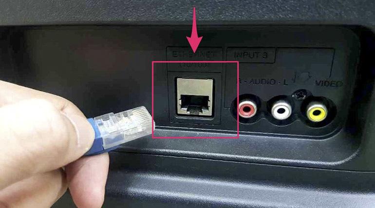 tivi-samsung-vao-mang-cham tivi samsung vao mang cham